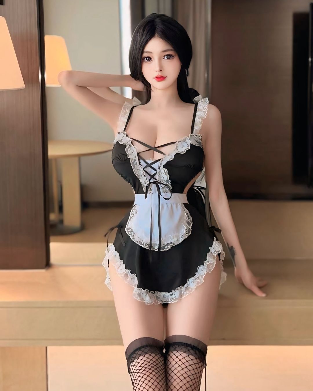 ชุดเมดคอสเพลย์แม่บ้านสุดเซ็กซี่ แต่งลูกไม้พร้อมผ้ากันเปื้อน-3