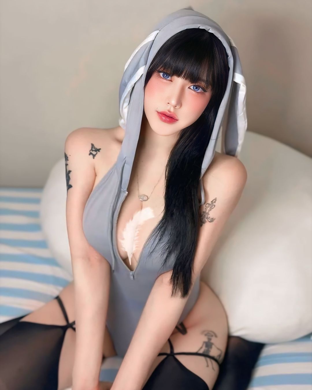 ชุดคอสเพลย์น้องกระต่ายบอดี้สูท พร้อมฮู้ดหูกระต่าย-3