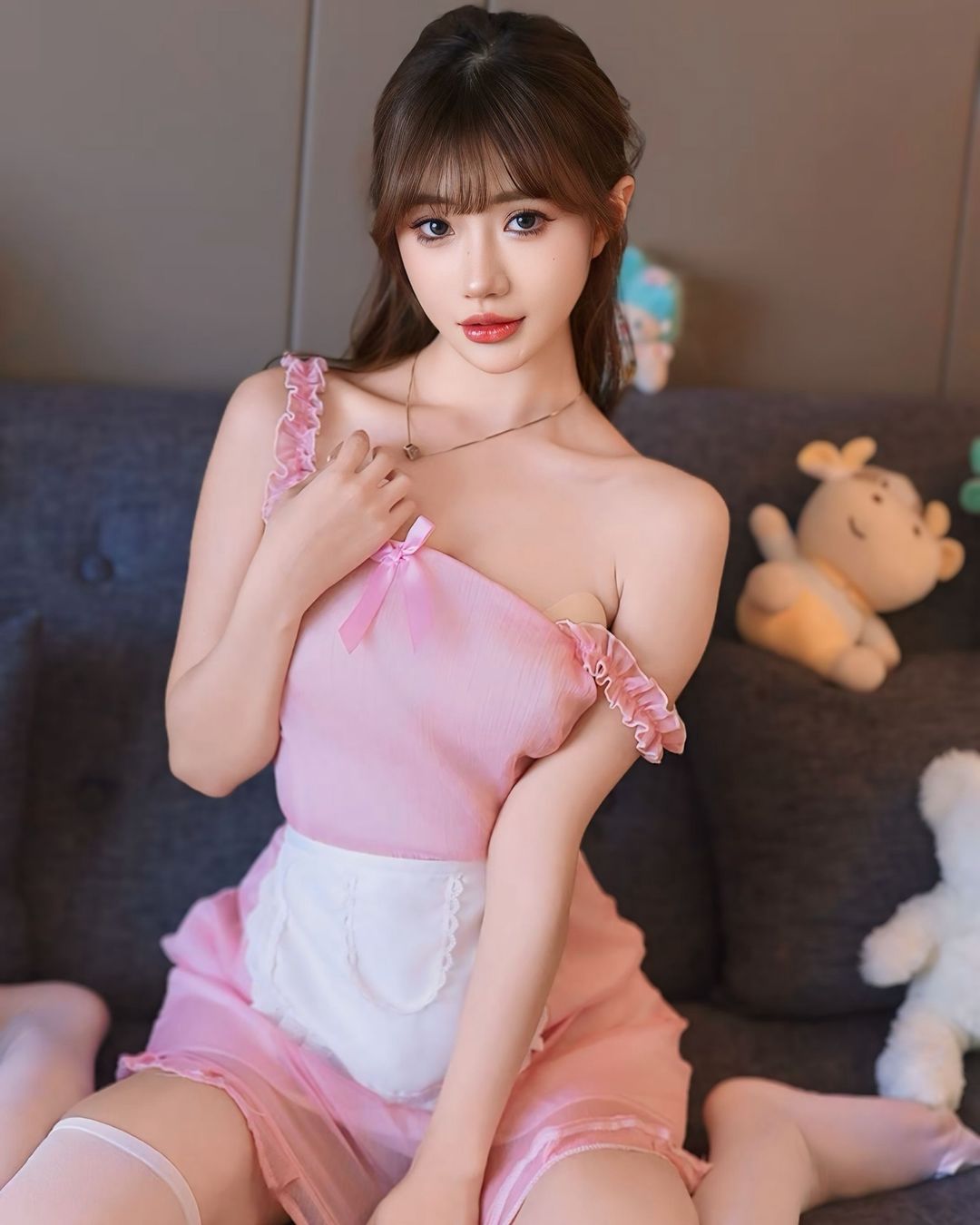 ชุดเมดแม่บ้านสีชมพูหวานๆ สุดเซ็กซี่-2