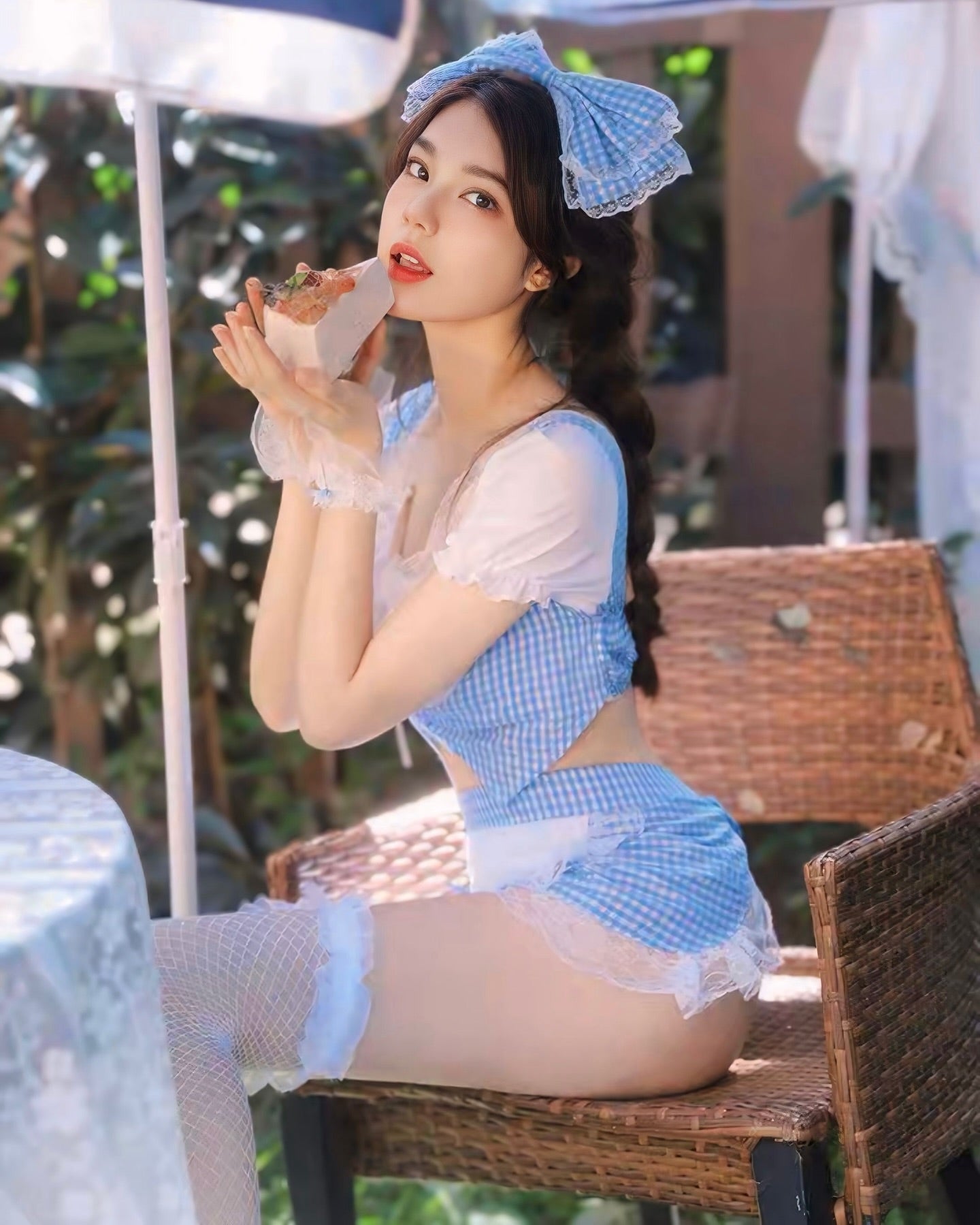 ชุดเมดแม่บ้านสุดน่ารัก ที่มาพร้อมความเย้ายวน-2