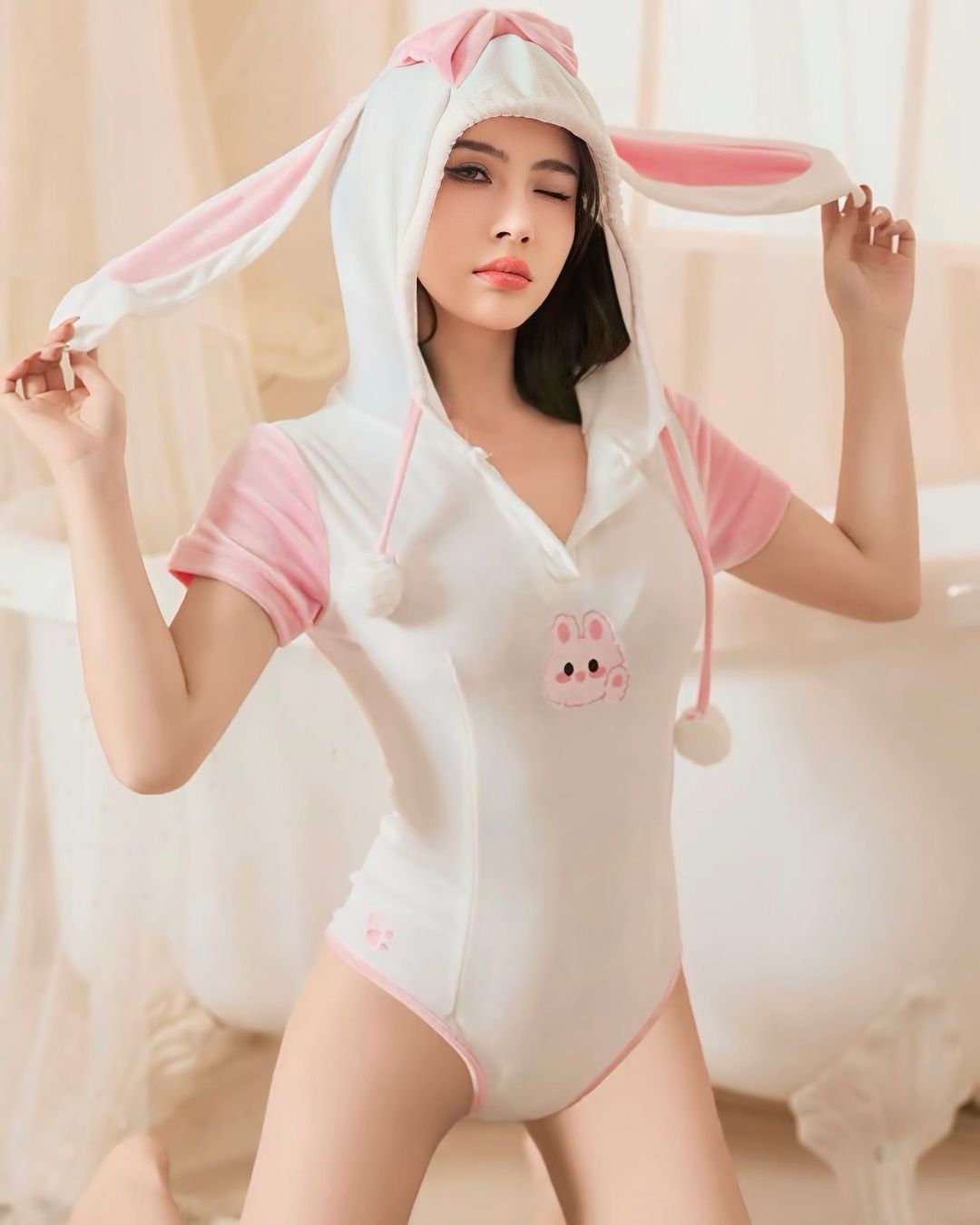 ชุดบอดี้สูทบันนี่ น่ารัก แต่เย้ายวนสุดๆ-2