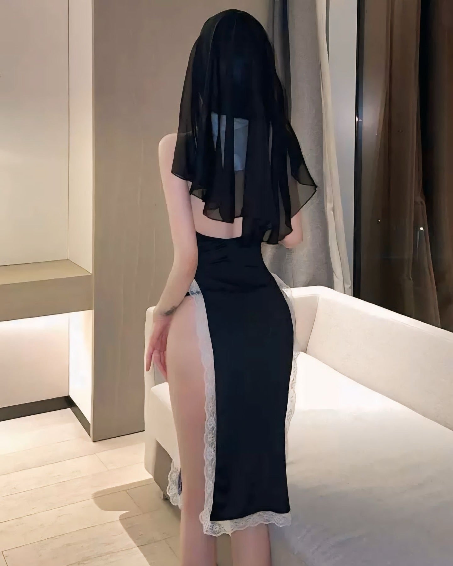 ชุดคอสเพลย์แม่ชีซีทรูเว้าหน้าอก พร้อมผ้าคลุมหัว-2