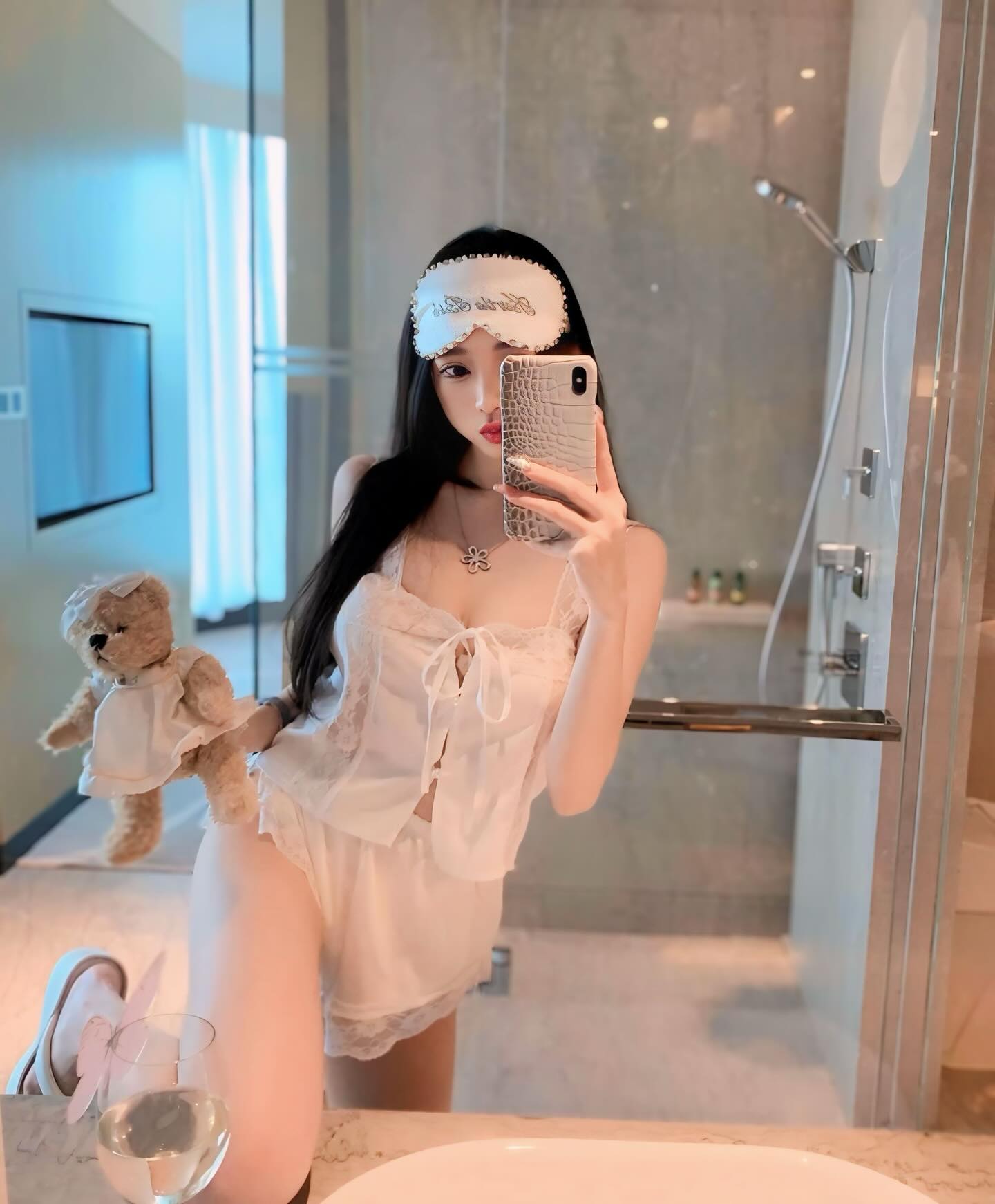 ชุดนอนซาตินสองชิ้น สไตล์น่ารักกรุบๆ-3