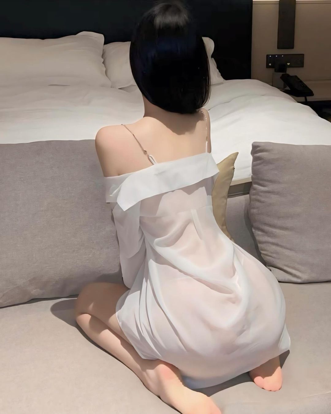 ชุดนอนเสื้อเชิ้ตซีทรูดีไซน์สุดแซ่บ พร้อมสายเพชร-1