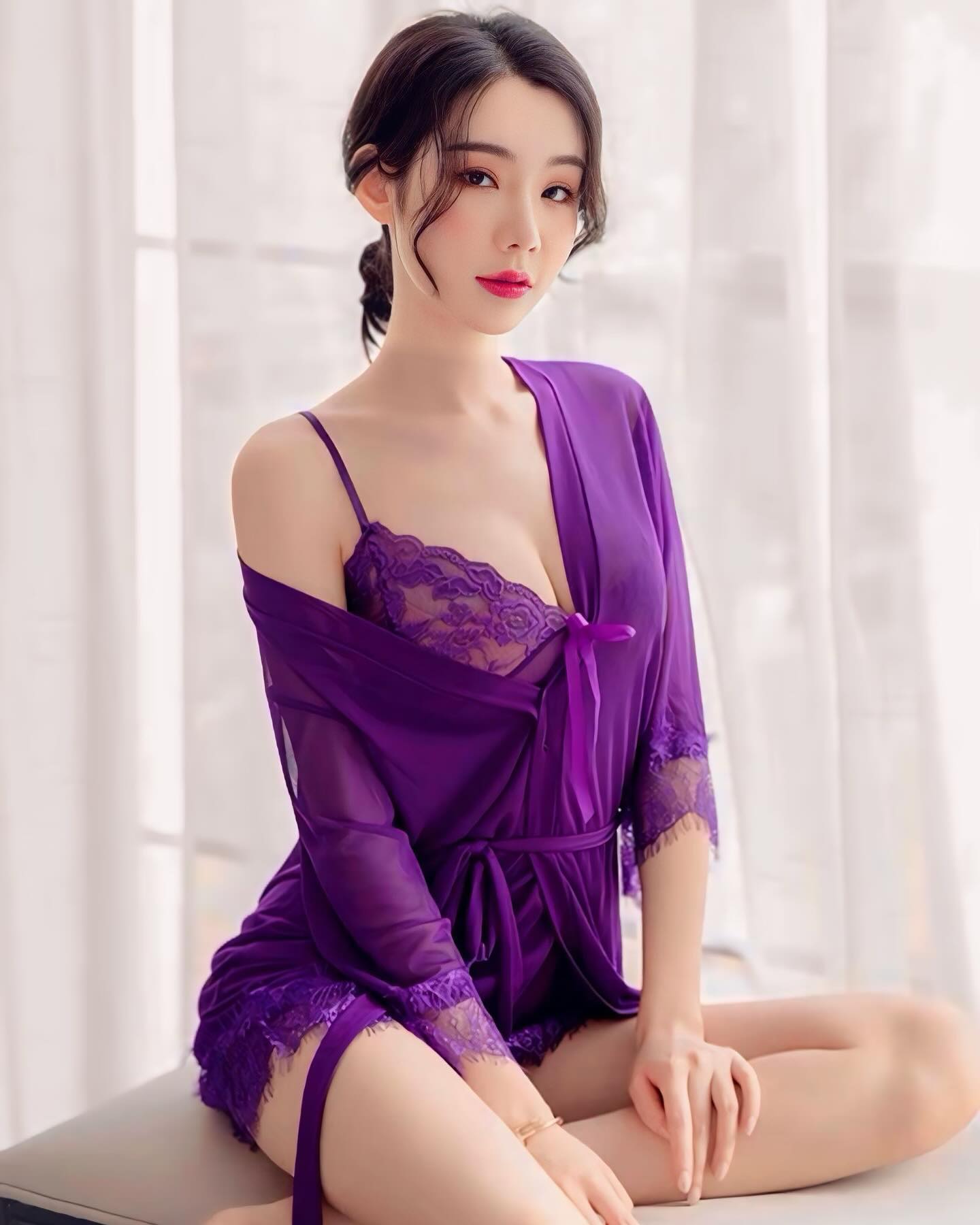 ชุดนอนเดรสซีทรูสีม่วงสุดหรู เซ็ทเสื้อคลุมและจีสตริง-3