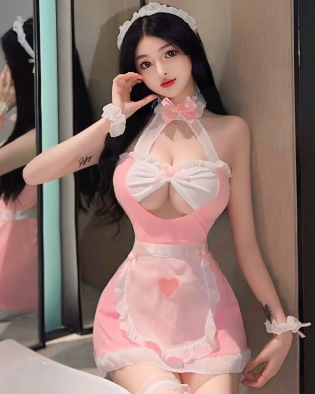 ชุดเมดคอสเพลย์แม่บ้านโบว์ชมพู เว้าหน้าอกเว้าเอว-3