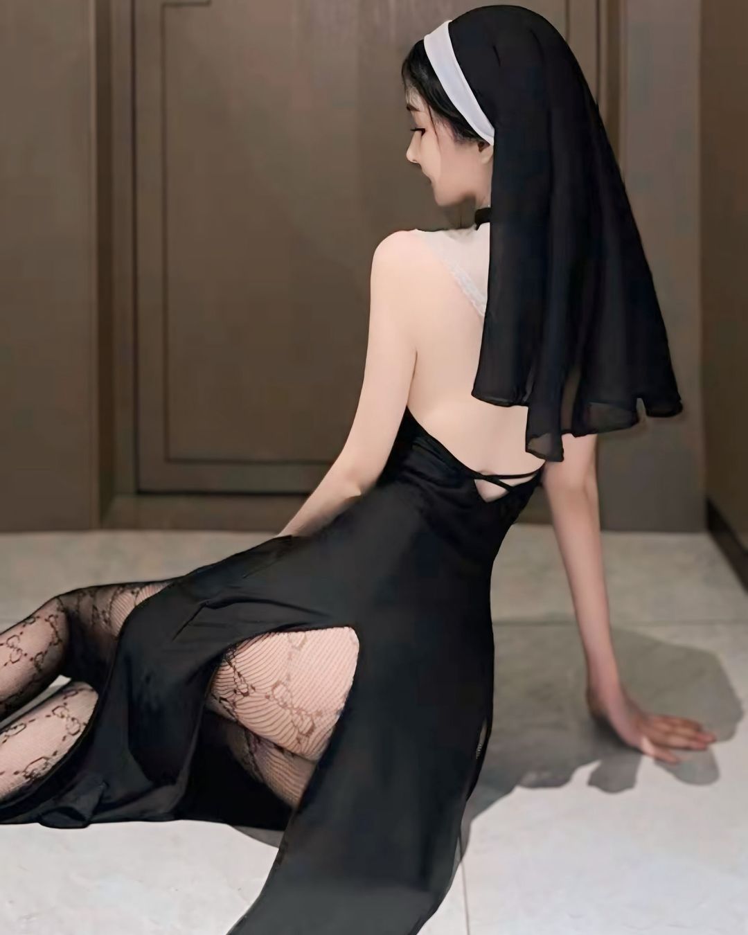 ชุดคอสเพลย์แม่ชีเดรสยาวผ่าข้างพร้อมผ้าคลุม-2