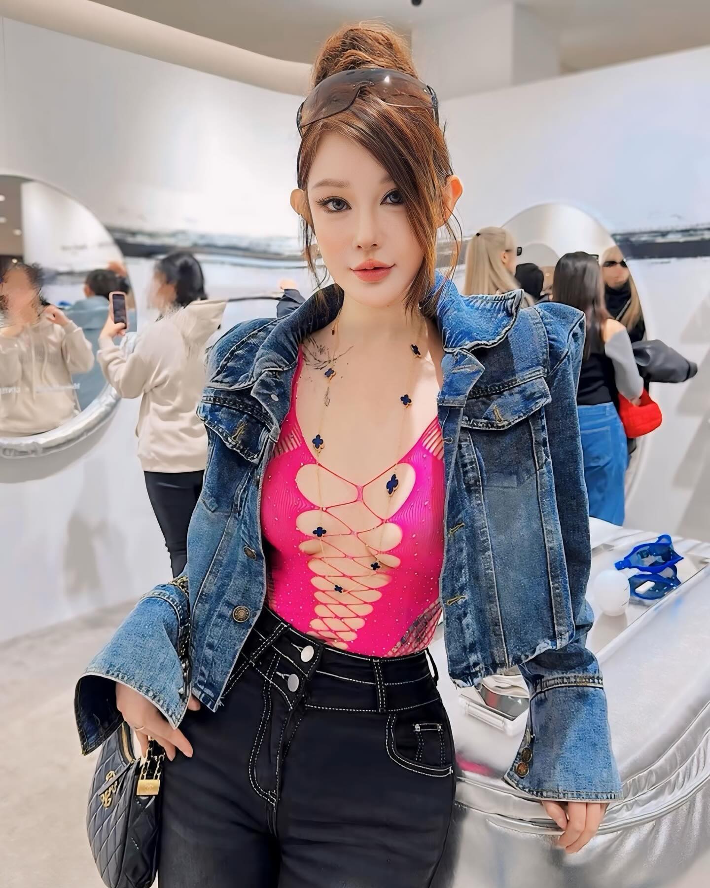 ชุดบอดี้สูทเซ็กซี่สุดเร่าร้อน สีชมพูบาร์บี้-3
