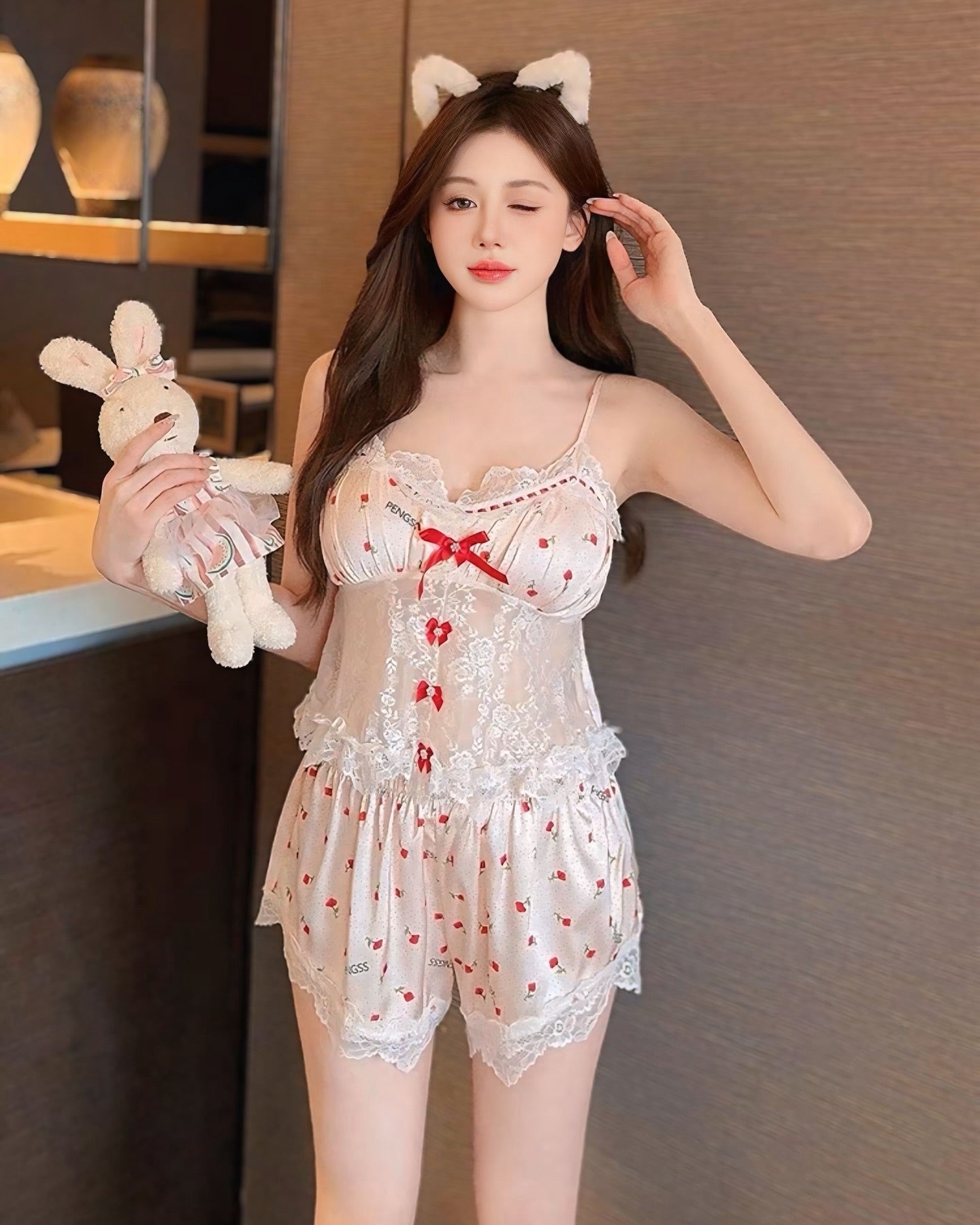 ชุดนอนซาตินสุดหรู งานเซ็ตเสื้อและกางเกงตัดขอบผ้าลูกไม้-2