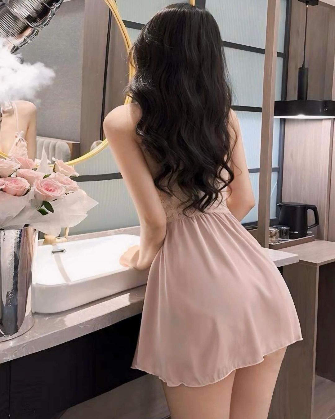 ชุดนอนเดรสกระโปรงผ้าซาติน สุดหรูหราและเย้ายวน-1