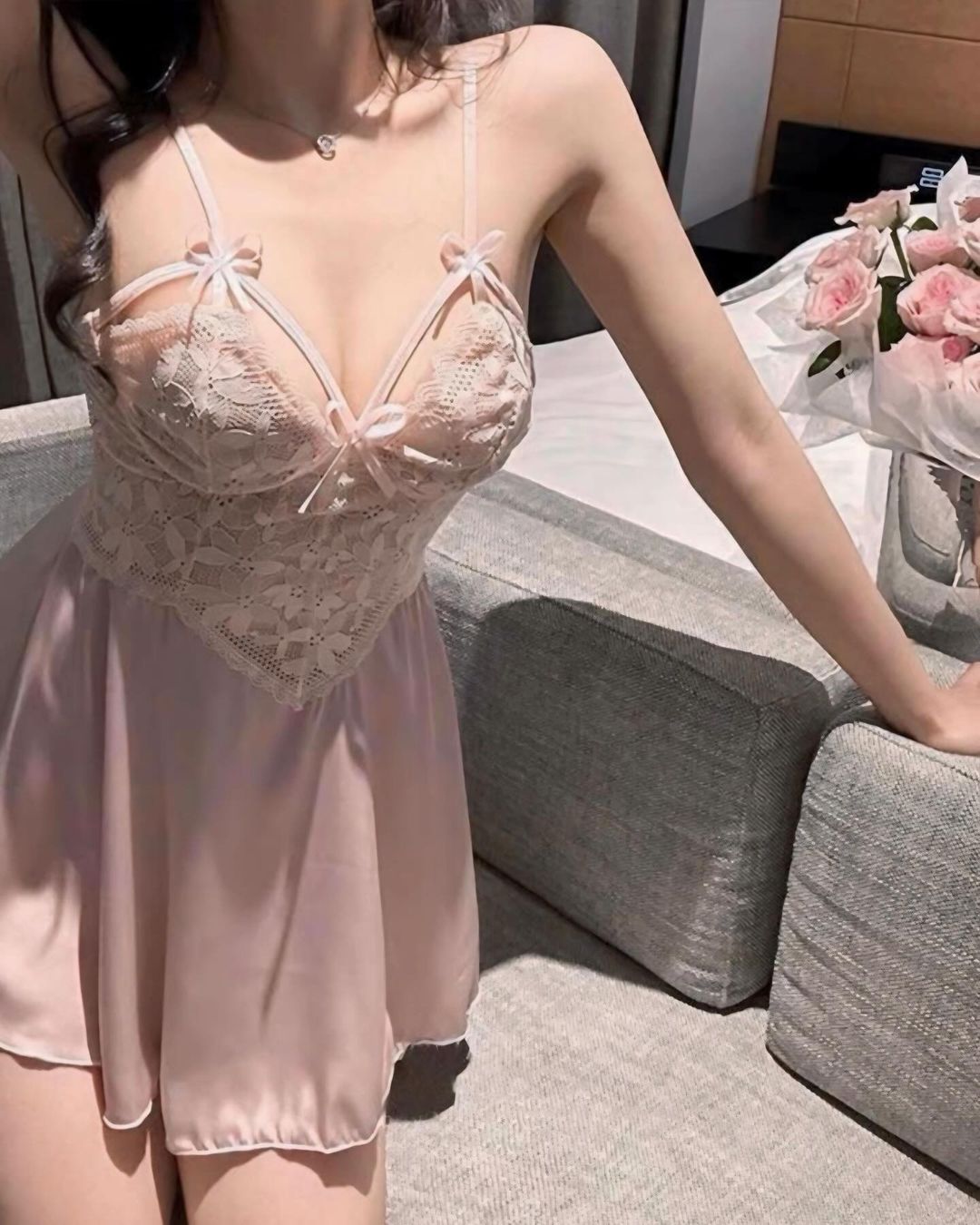 ชุดนอนเดรสกระโปรงผ้าซาติน สุดหรูหราและเย้ายวน-3