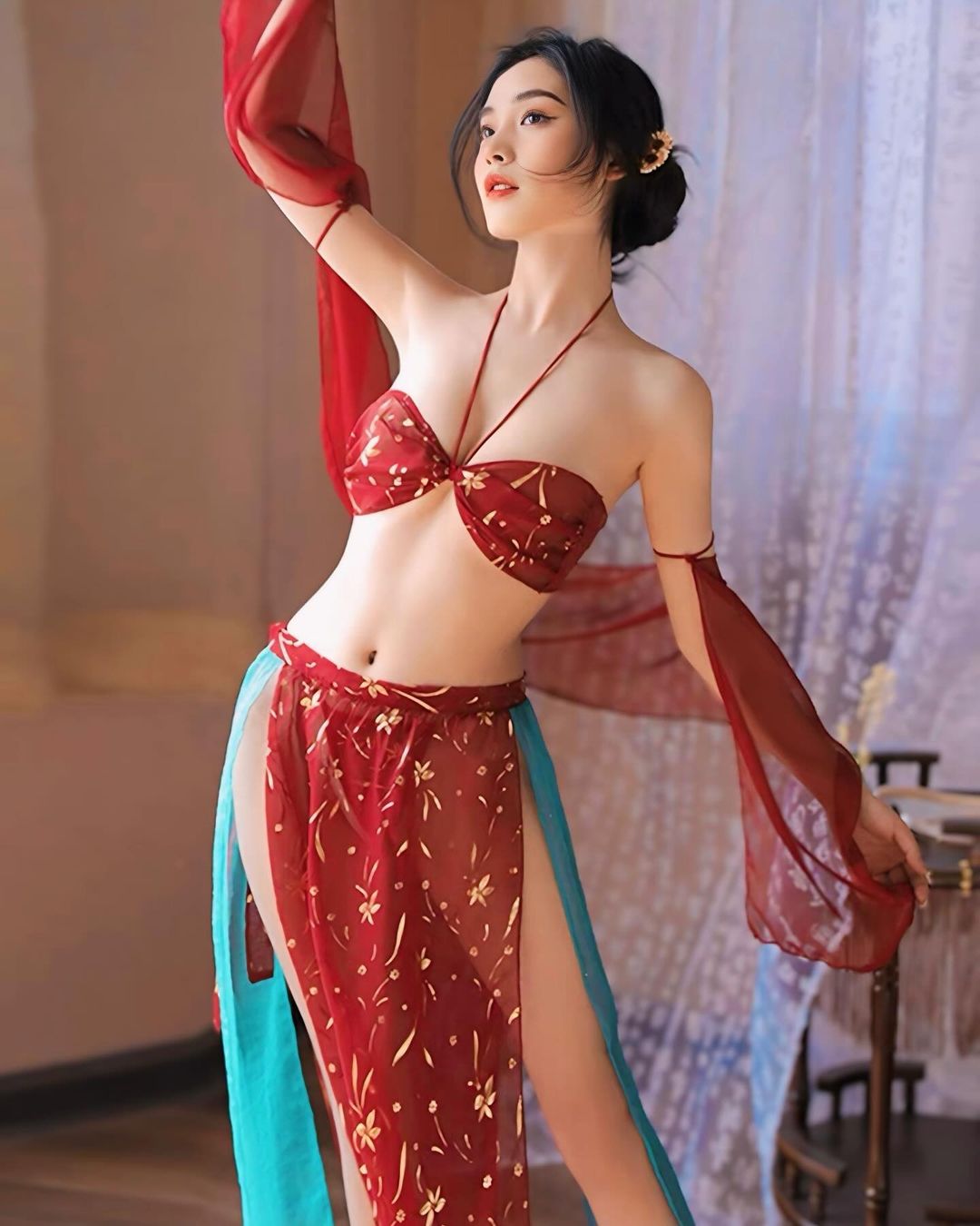 ชุดคอสเพลย์สาวจีน เซ็ทเกาะอกกระโปรงแดงปักลายทอง-3